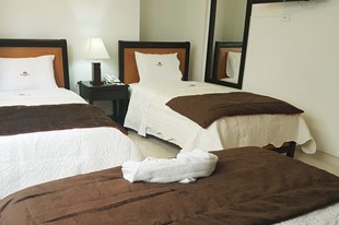 Habitación Cuádruple - Hotel Santa Mónica - Fusagasuga, Cundinamarca - image - 2